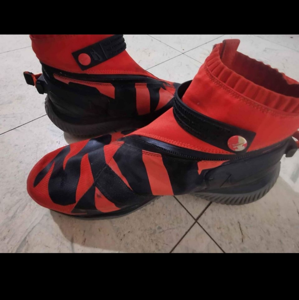Nike limited addition unisex
